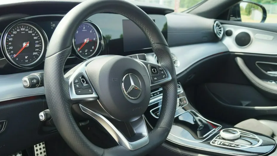 MERCEDES-BENZ E Klasa -