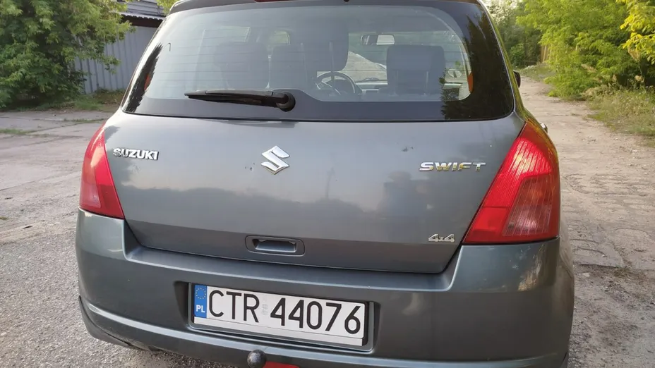 SUZUKI Swift -