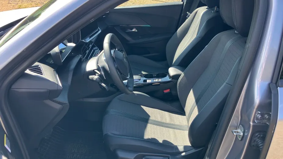 PEUGEOT 2008 2008 1.2 PureTech Allure Pack S&S EAT8