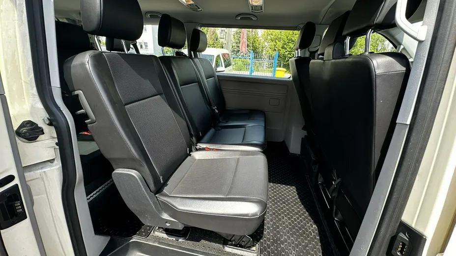 VOLKSWAGEN Caravelle -