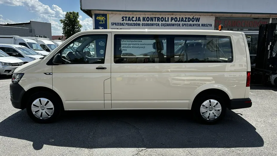 VOLKSWAGEN Caravelle -