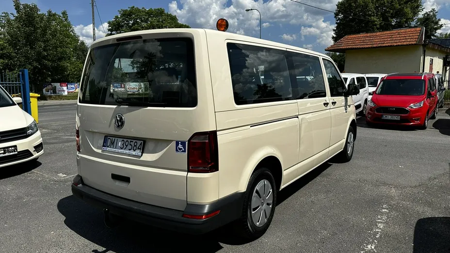 VOLKSWAGEN Caravelle -