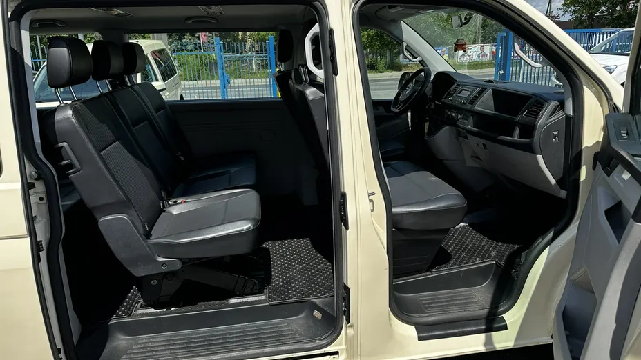 VOLKSWAGEN Caravelle -