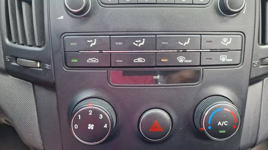 HYUNDAI i30 -