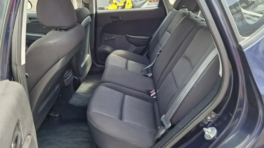 HYUNDAI i30 -