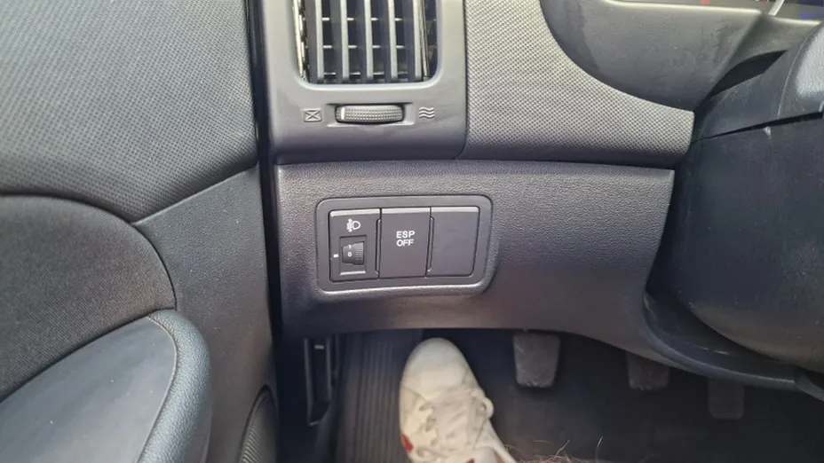 HYUNDAI i30 -