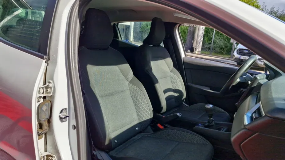RENAULT Clio -