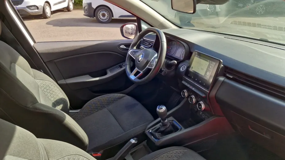 RENAULT Clio -