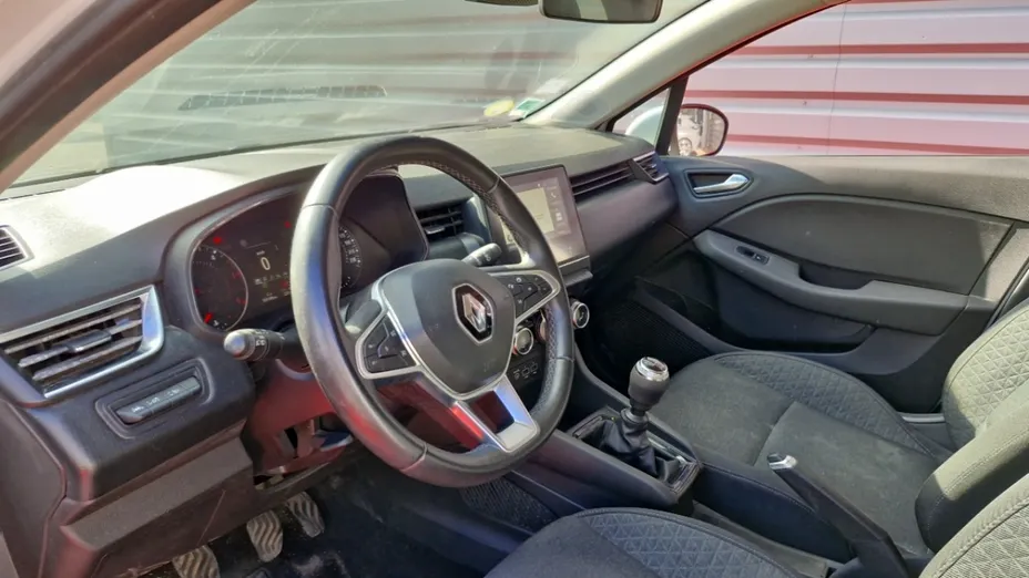 RENAULT Clio -