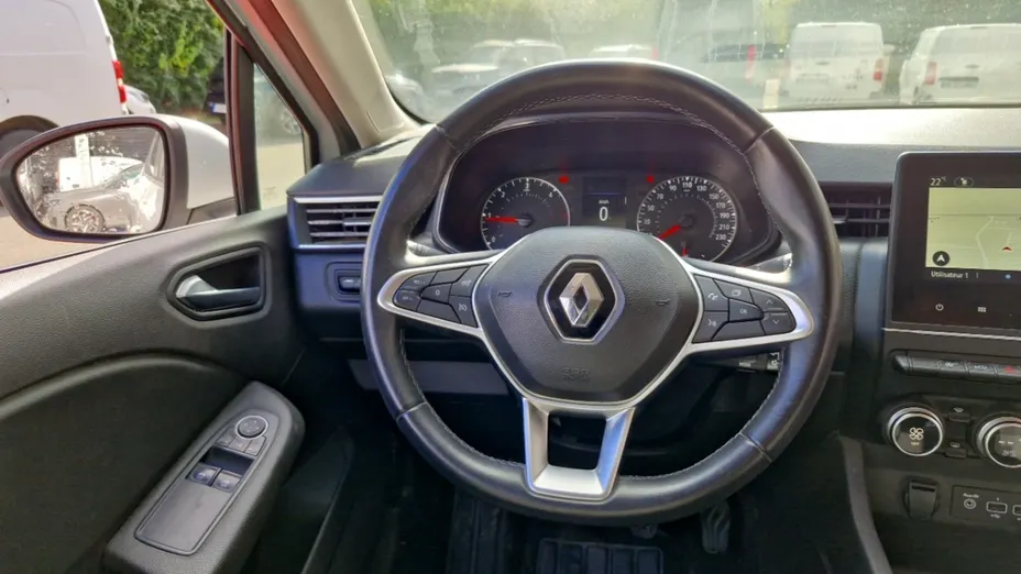 RENAULT Clio -