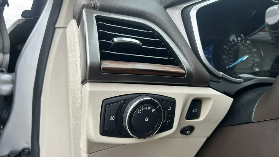 FORD Fusion -