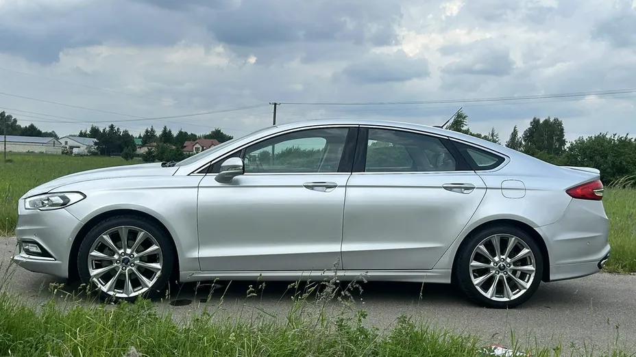 FORD Fusion -