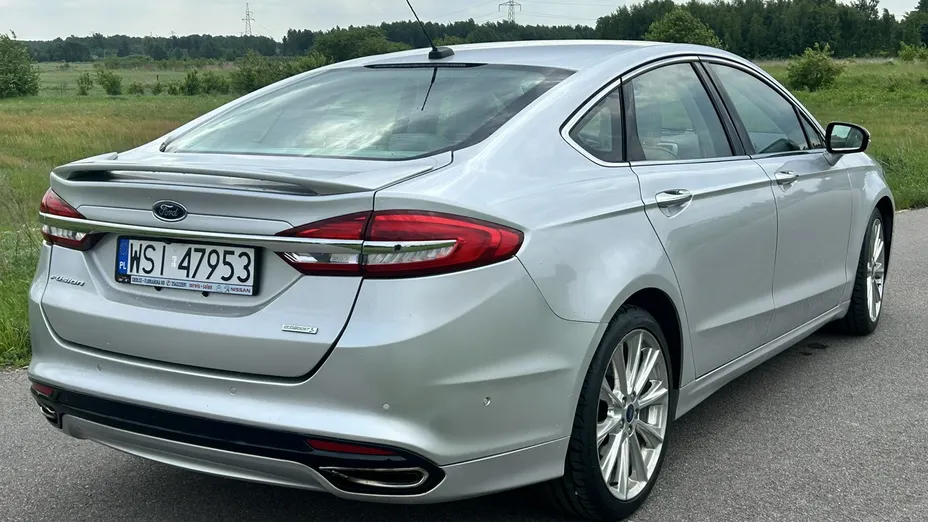 FORD Fusion -