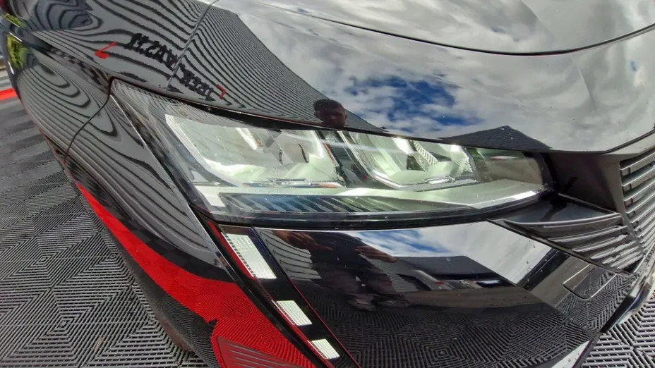 PEUGEOT 308 -