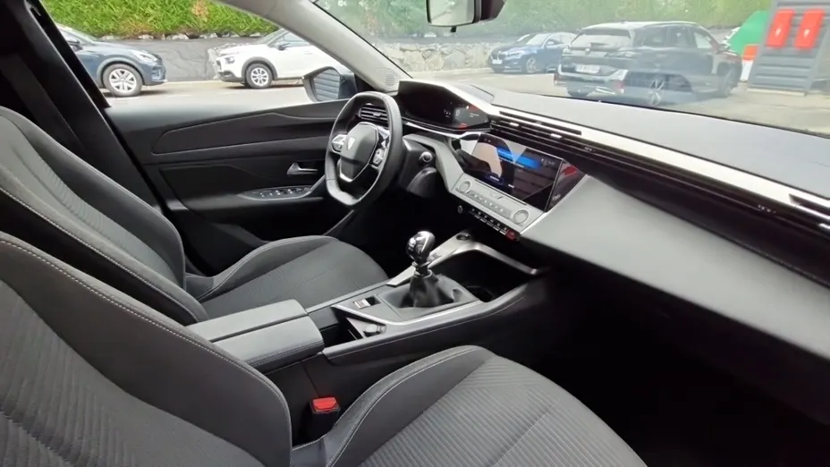 PEUGEOT 308 -