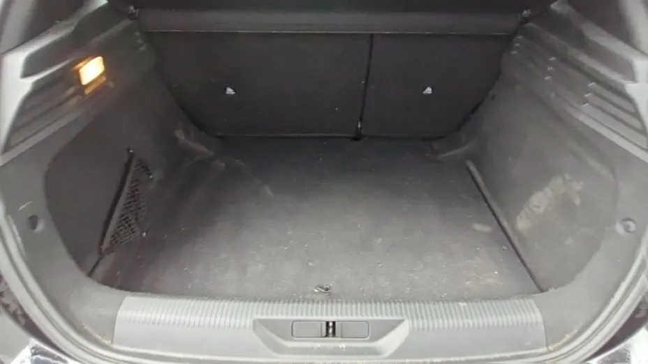 PEUGEOT 308 -