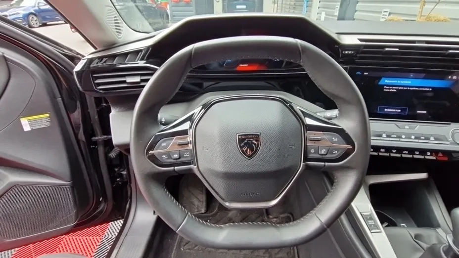 PEUGEOT 308 -