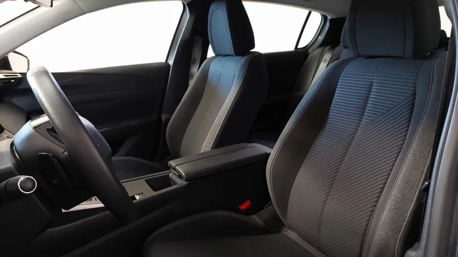 PEUGEOT 308 -