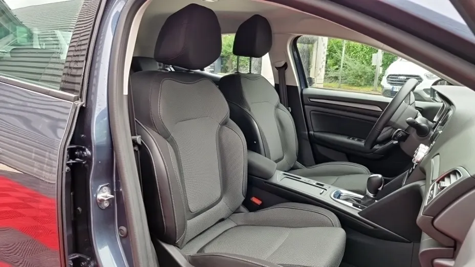 RENAULT Megane -