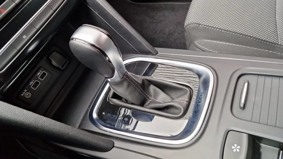 RENAULT Megane -