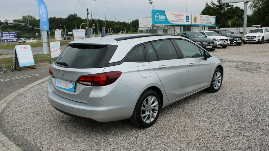 OPEL Astra -
