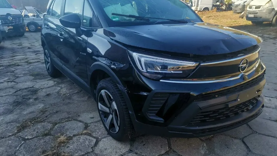 OPEL Crossland X -