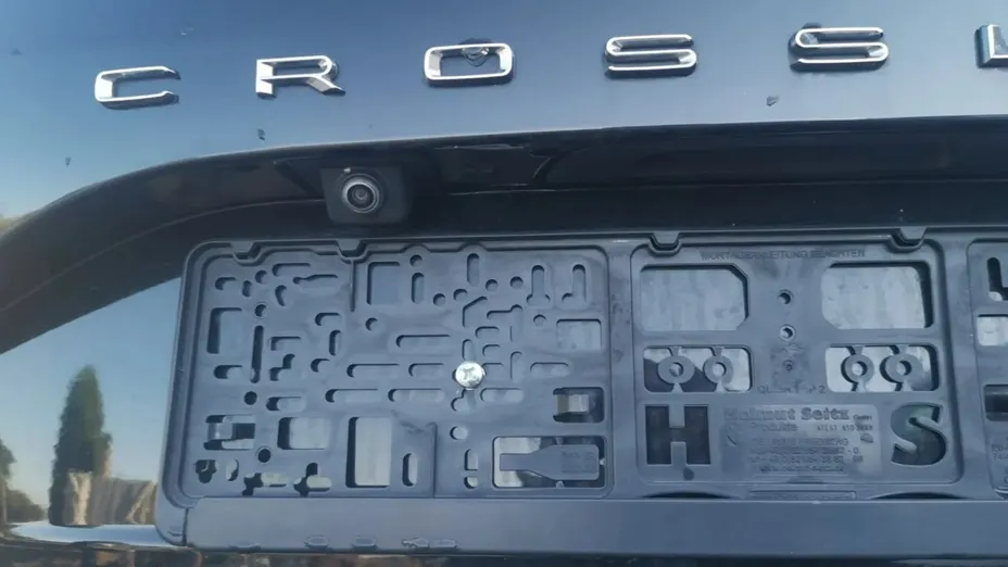 OPEL Crossland X -
