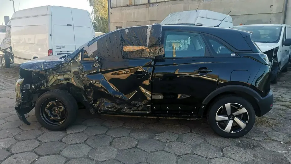 OPEL Crossland X -