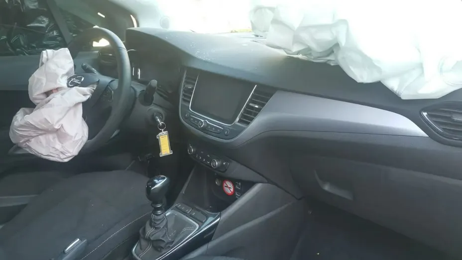 OPEL Crossland X -