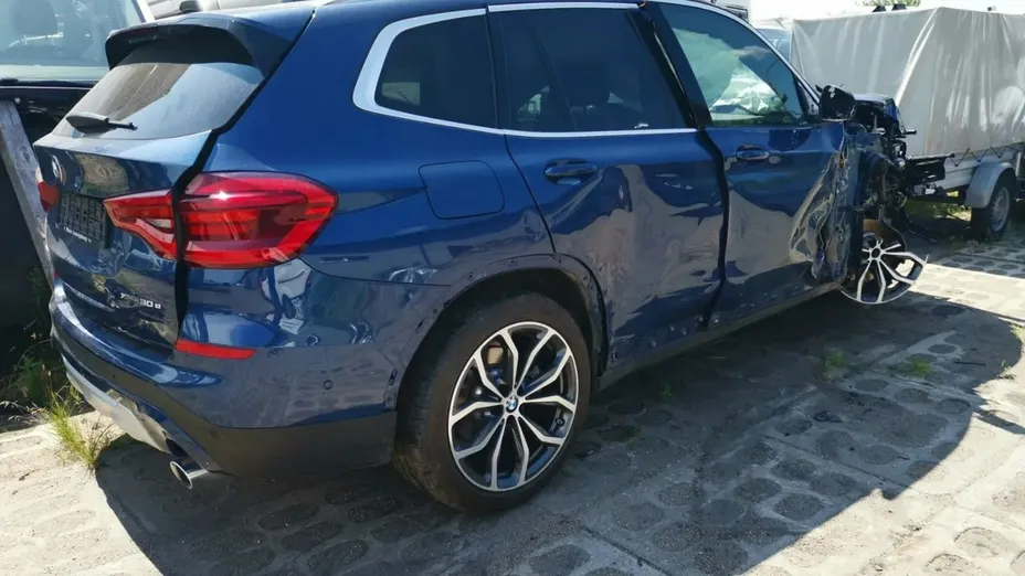 BMW X3 -