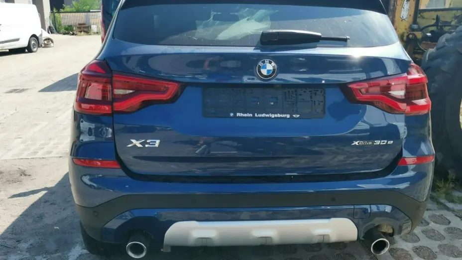 BMW X3 -