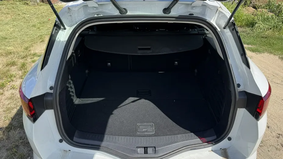 RENAULT Megane -