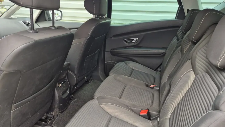 RENAULT Scenic -