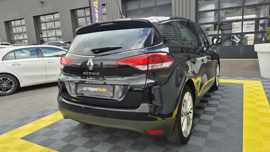 RENAULT Scenic -