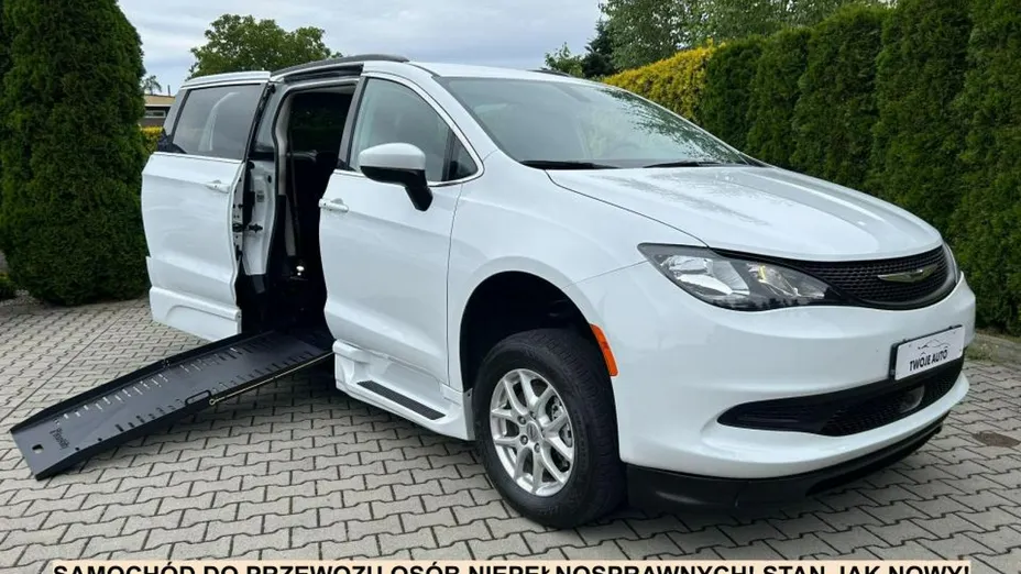 CHRYSLER Voyager -