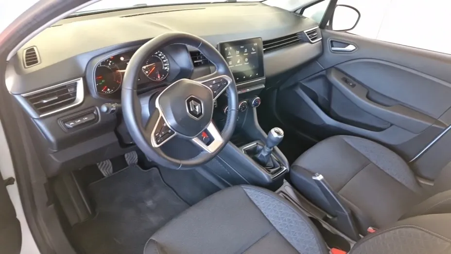 RENAULT Clio -