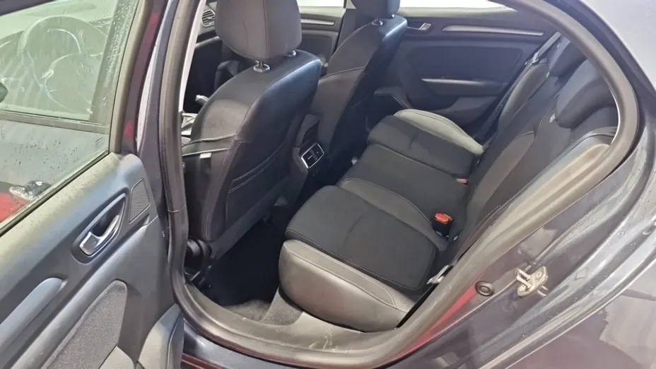 RENAULT Megane -