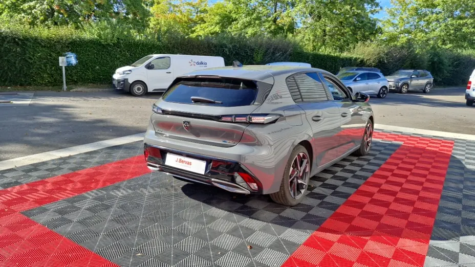 PEUGEOT 308 -