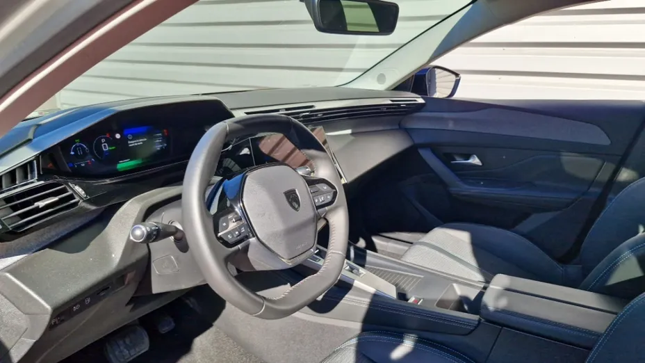PEUGEOT 308 -