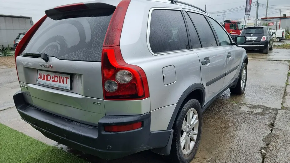 VOLVO XC90 -
