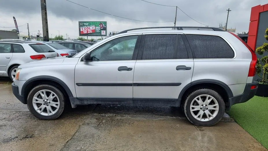 VOLVO XC90 -