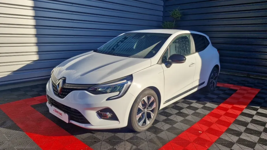 RENAULT Clio -