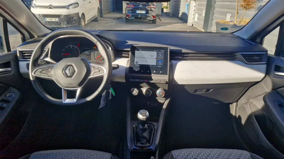 RENAULT Clio -