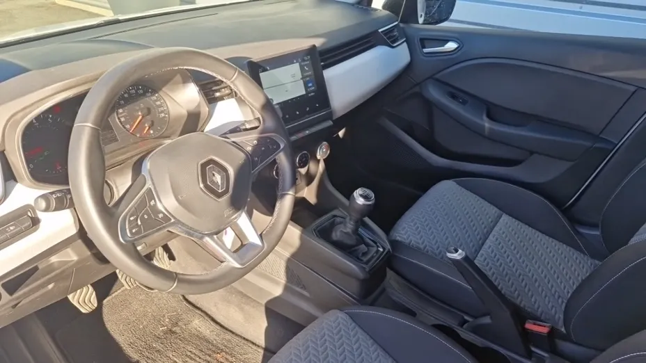 RENAULT Clio -