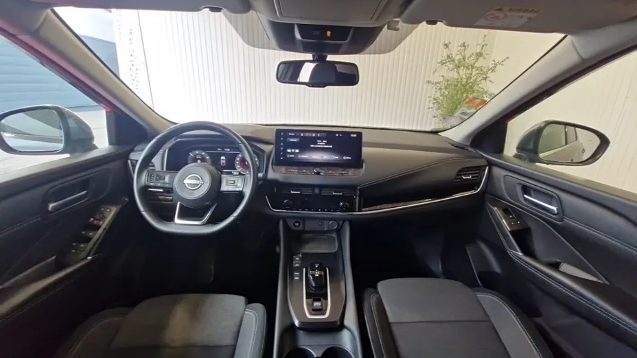 NISSAN Qashqai -