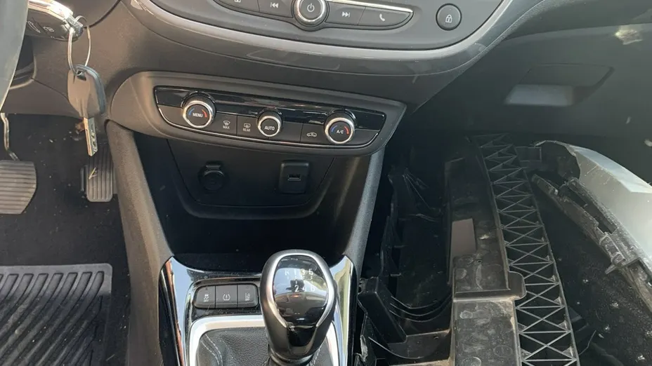 OPEL Crossland -