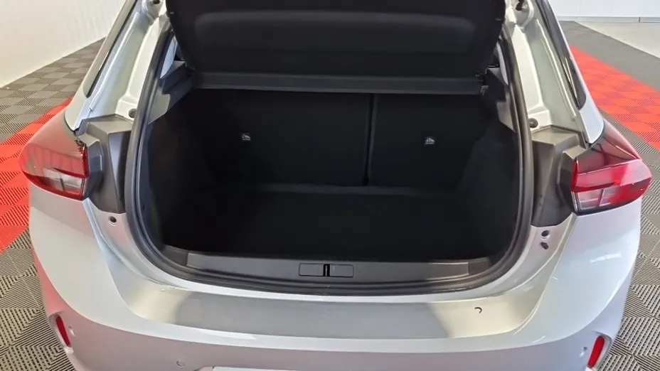 OPEL Corsa -