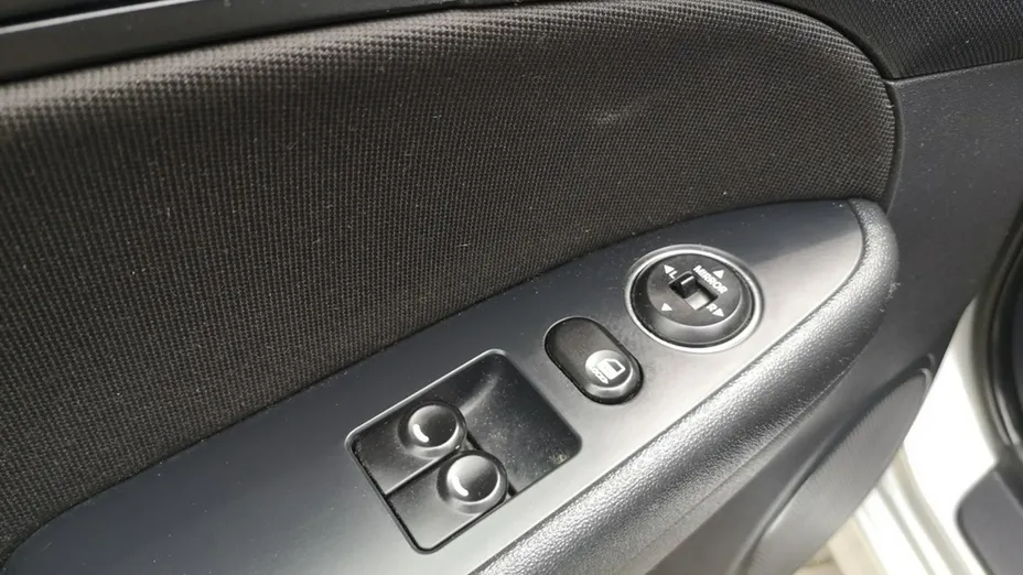 HYUNDAI i30 -