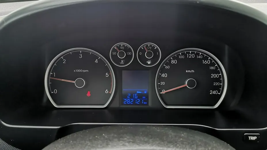 HYUNDAI i30 -