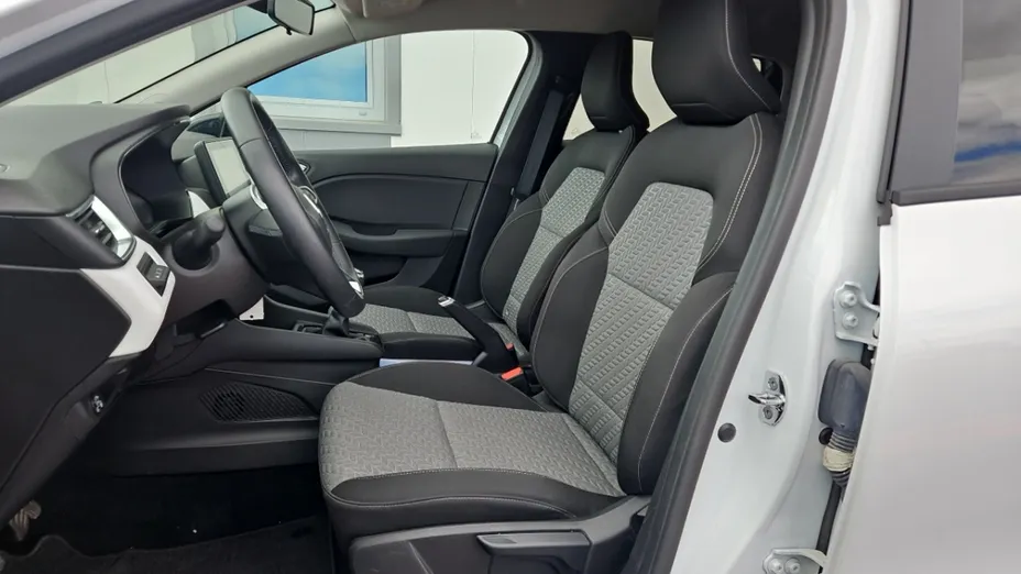 RENAULT Clio -